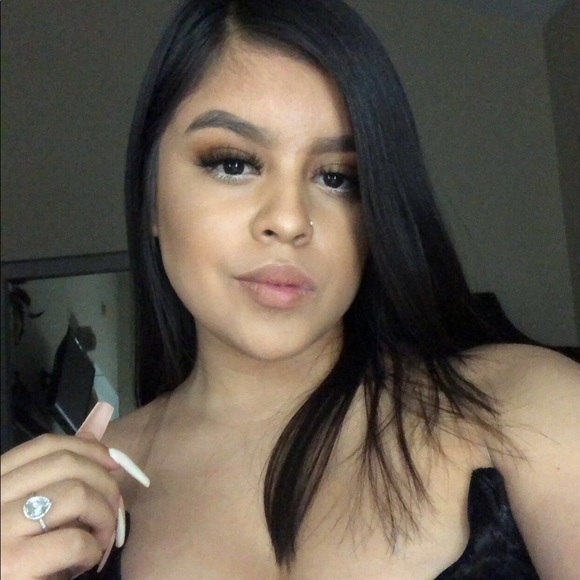 Meet your Posher, Jocelyn - Picture 1 of 1